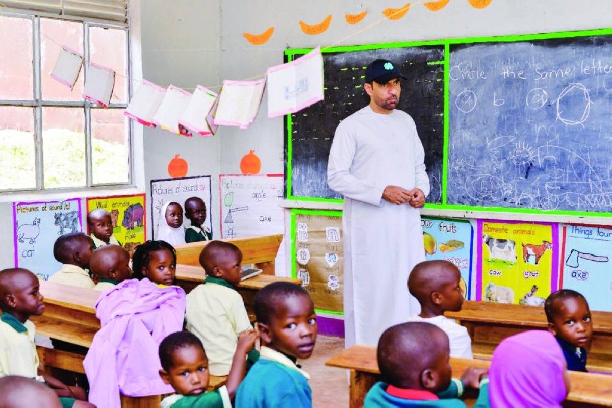 19105 مشروعات إنسانية لجمعية الإمارات الخيرية خارج الدولة