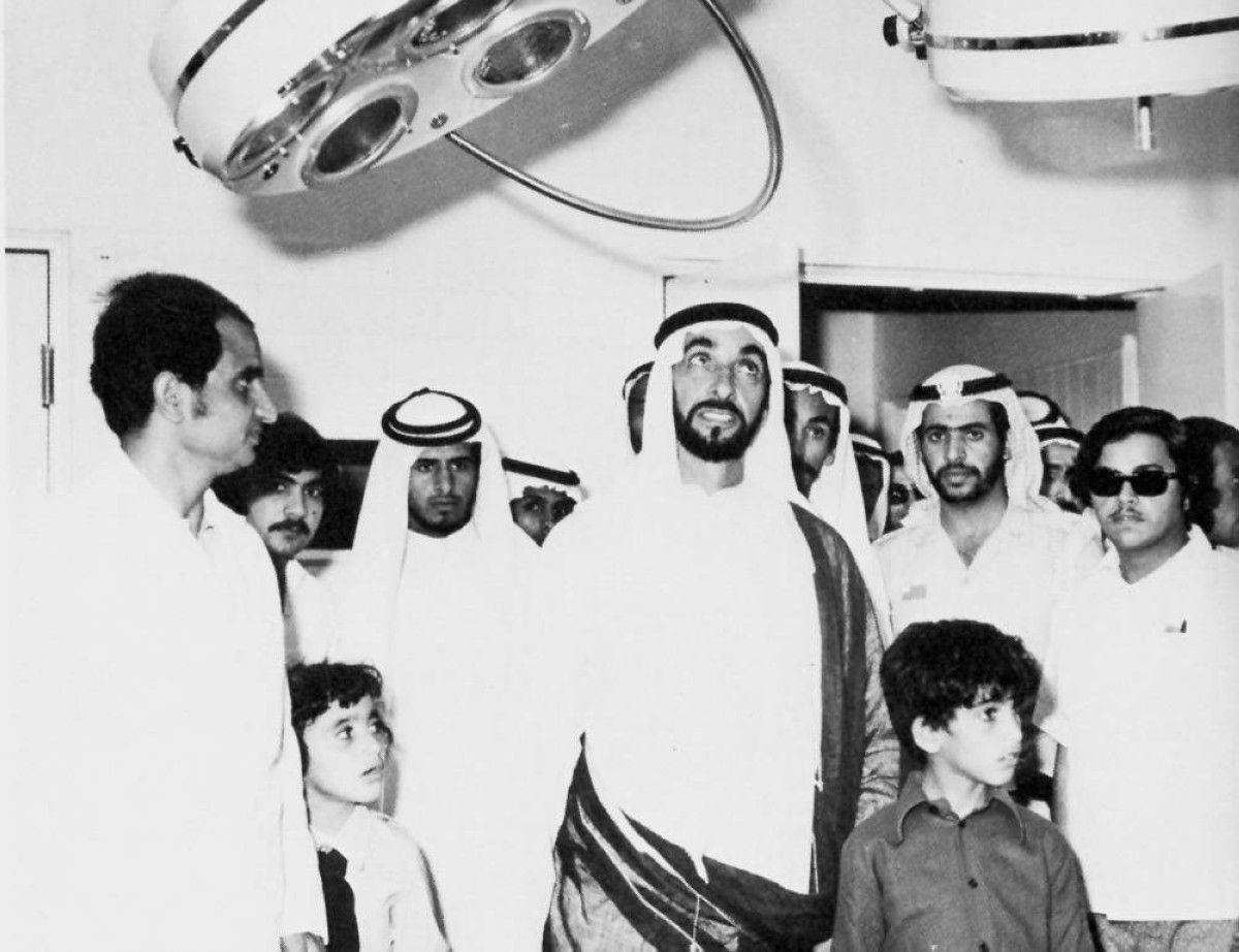 محمد بن زايد ومحمد بن راشد: يد الإمارات ممدودة بالخير ونجدد العهد باستمرار العطاء