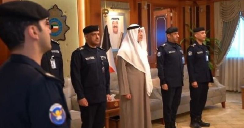 اليوسف يشهد أداء القسم لـ 20 خريجاً من أكاديميات شرطية وعسكرية في قطر والإمارات