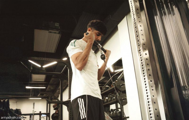 الأهلي يستعيد الجهني قبل القادسية