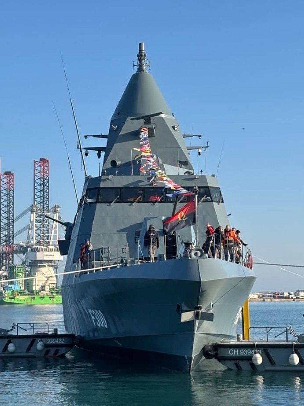 مجموعة ايدج تدشن أول سفينة "كورفيت" من فئتها لصالح البحرية الأنغولية