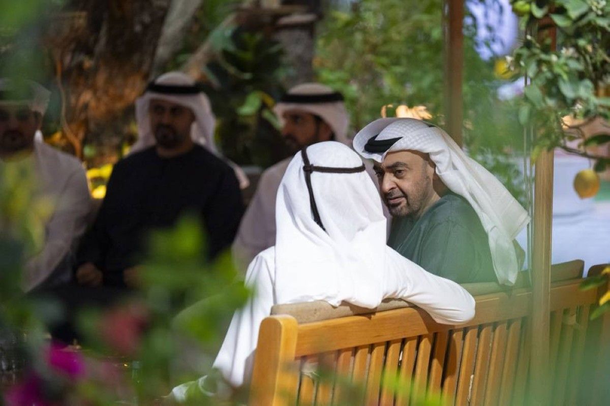 محمد بن زايد ومحمد بن راشد يبحثان شؤون الوطن خلال لقائهما في استراحة المرموم بدبي