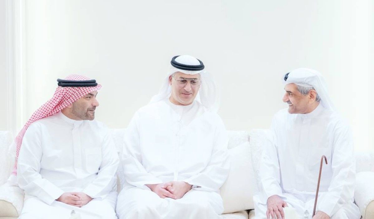 حاكم الفجيرة يحضر مأدبة إفطار أقامها أبناء المرحوم حمد بن سيف الشرقي