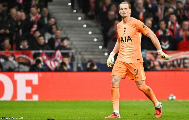 تودور يدافع عن قرار استبدال كينسكي