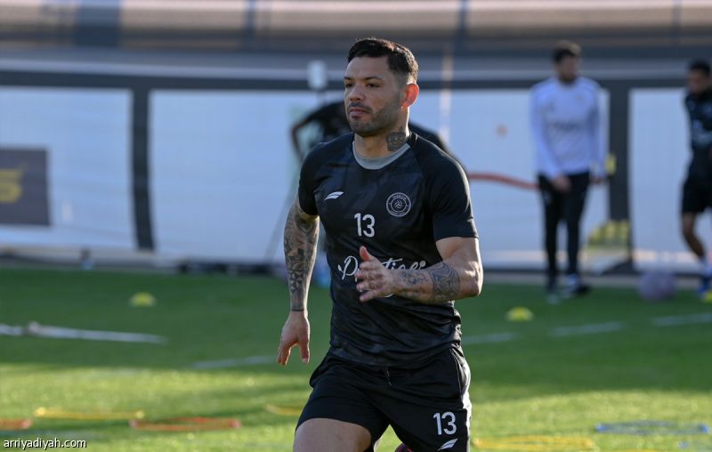 جونيور يغادر الشباب