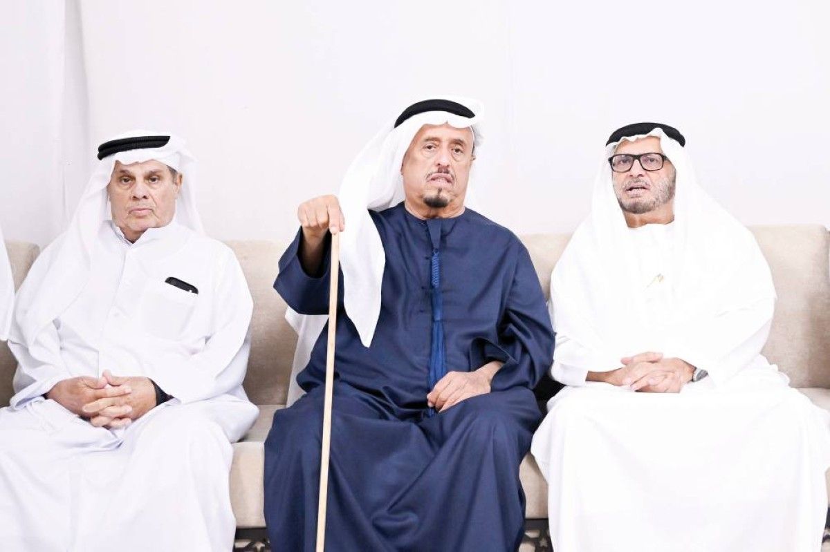 مسؤولون ومواطنون يعزون في وفاة الصغيرة بنت ضاحي