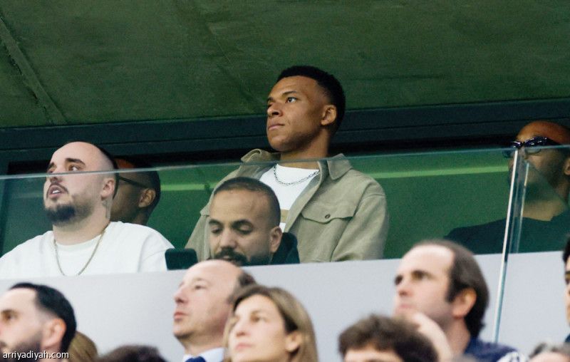 مبابي يقترب من العودة