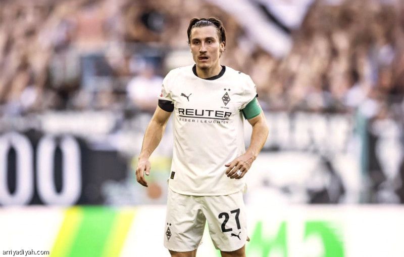 قائد مونشنجلادباخ يقترب من لايبزيج