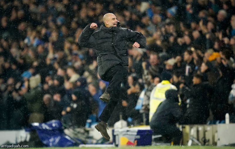 جوارديولا أفضل مدرب.. وسيمينيو يكسر احتكار هالاند