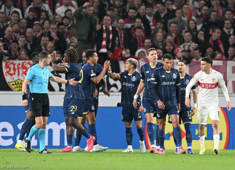 بورتو يقهر شتوتجارت.. وباناثينايكوس يكسب بيتيس بجزائية