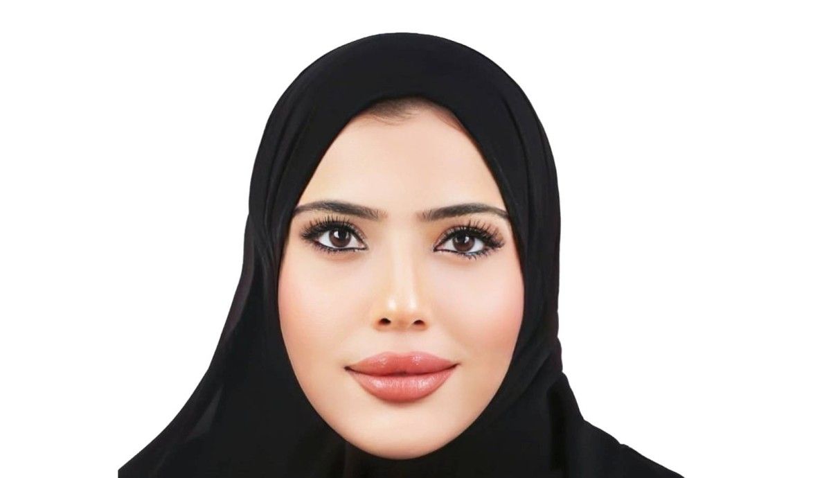 بريق الذهب يعكس فرحة الناس بقرب العيد