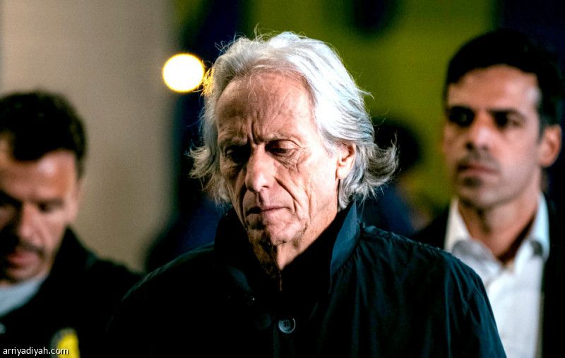 ماني خارج الحسابات.. وأيمن يظهر