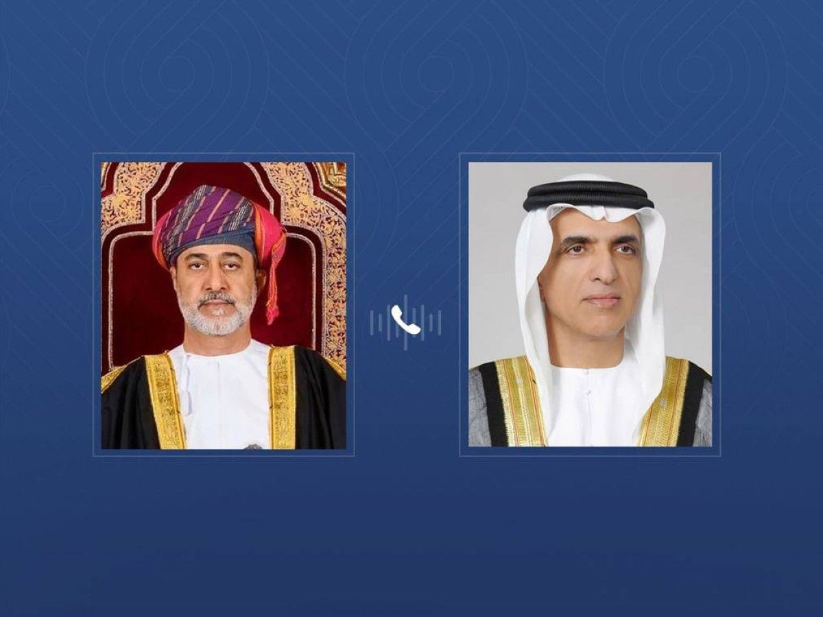 حاكم رأس الخيمة يعزي هاتفياً سلطان عمان بوفاة صاحب السمو السيد فهد بن محمود