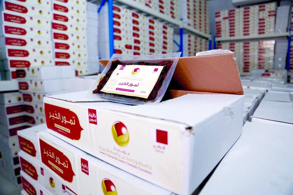 شملت نيبال والصومال وقطاع غزة.. «جاسم وحمد بن جاسم الخيرية» توزع 28 طناً من التمور