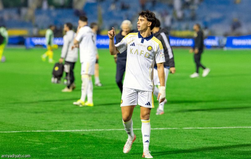 جيسوس وفيليش يعودان إلى البرتغال