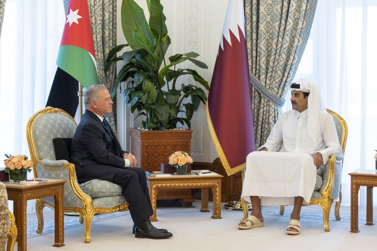 سمو الأمير وملك الأردن يبحثان تطورات الأوضاع في المنطقة