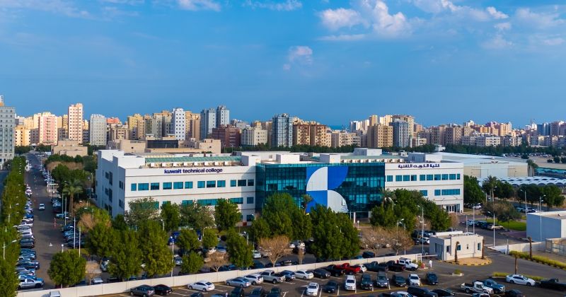 معهد كي تيك للتدريب الأهلي يُنظّم ندوة «الحكمة في إدارة الأزمة»