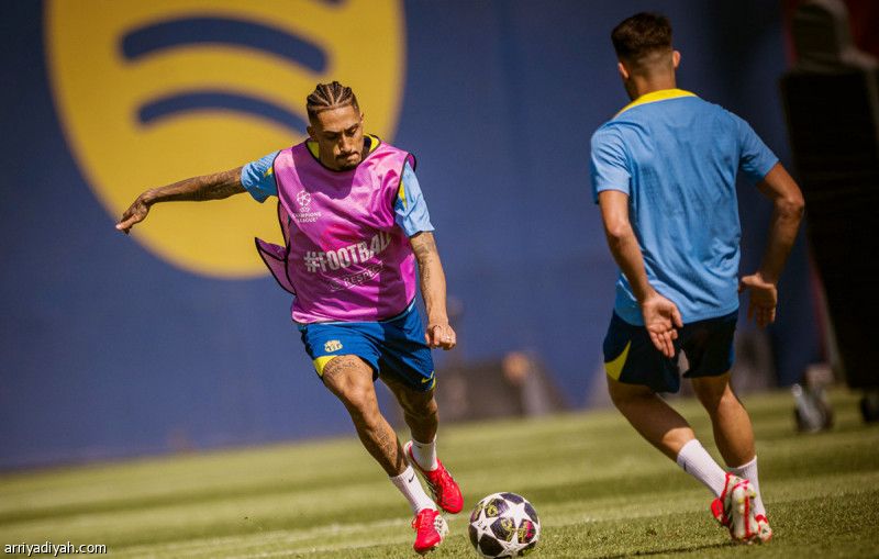 برشلونة يبحث عن ربع النهائي الـ 11