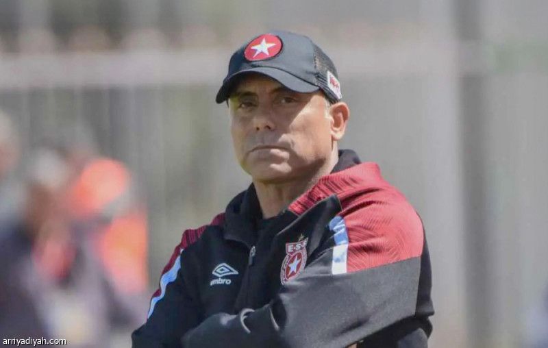 العدالة يُنهي عقد جوميز ويتعاقد مع المكشر