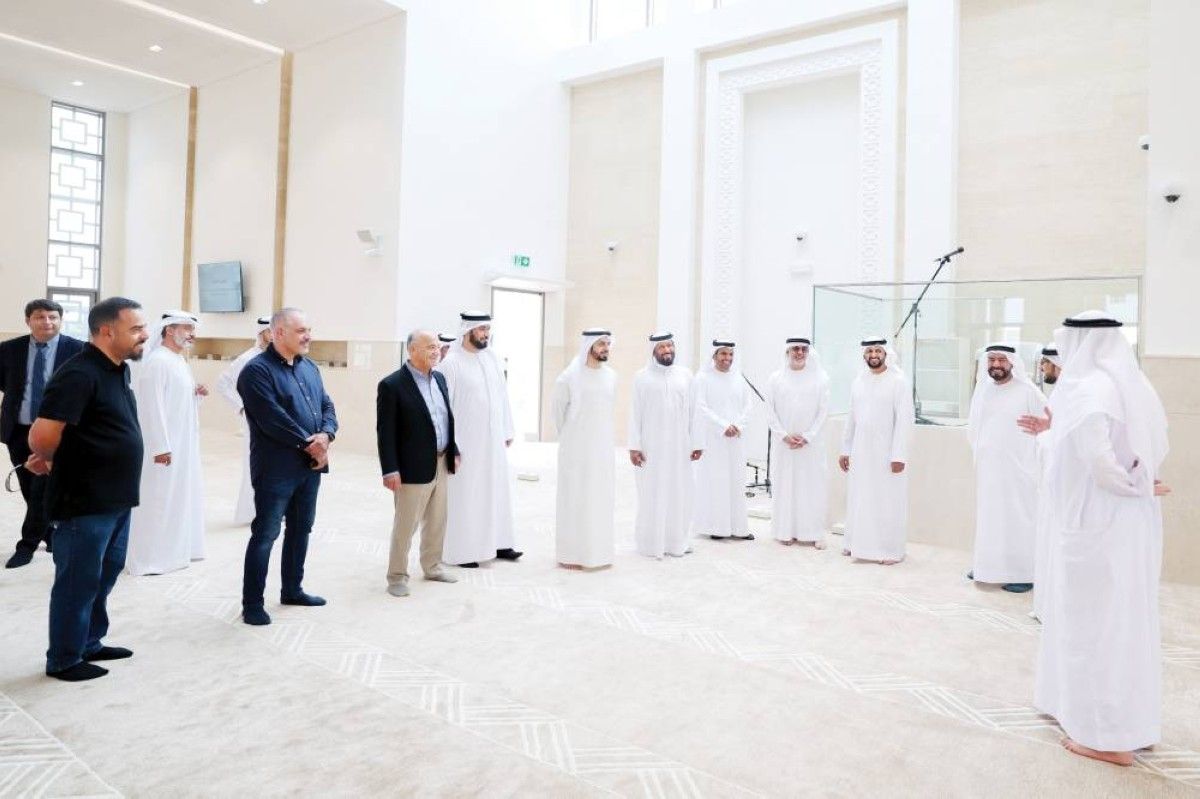«الشؤون الإسلامية» تفتتح مسجدي نهيان وذياب بن زايد في جزيرة الجبيل بأبوظبي