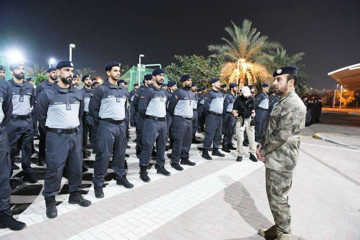 قائد عام شرطة أبوظبي يزور قطاع المهام الخاصة ويطلع على مستوى جاهزيته