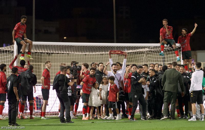 الخلود أول أطراف كأس السوبر