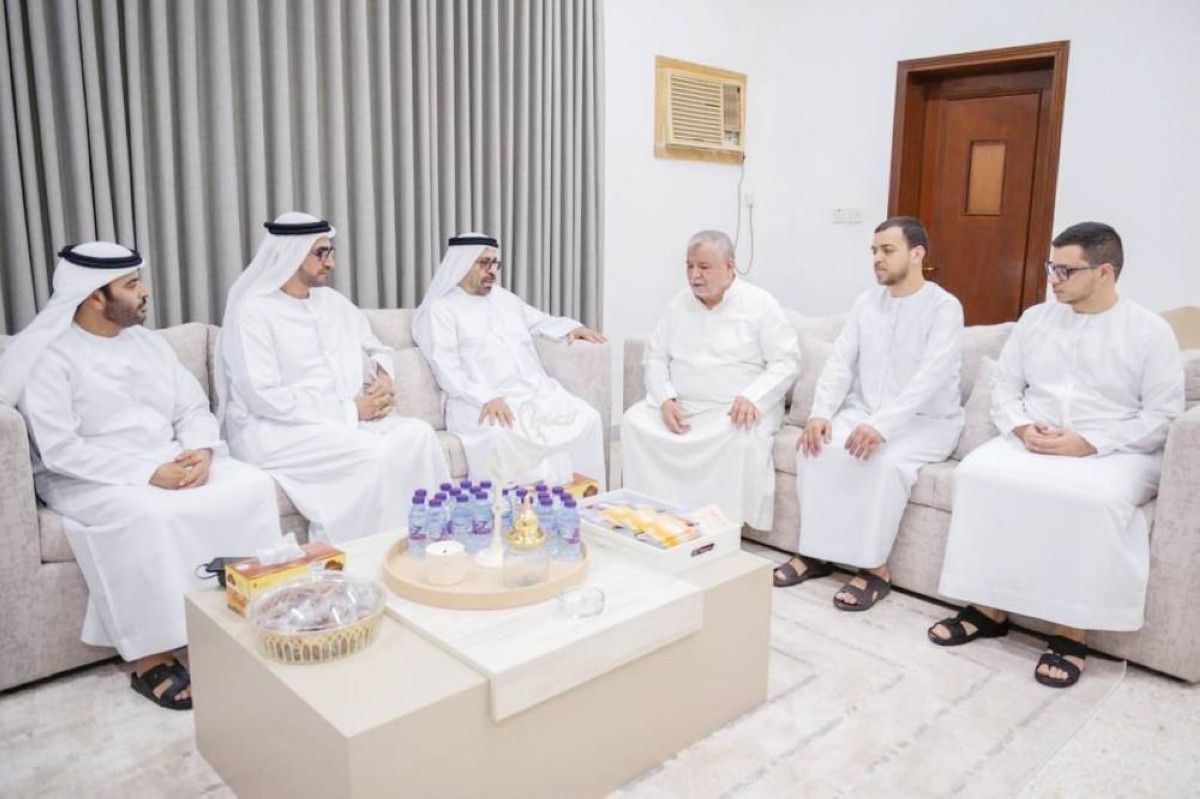 خليفة شاهين ينقل تعازي عبدالله بن زايد في وفاة آلاء مشتهى