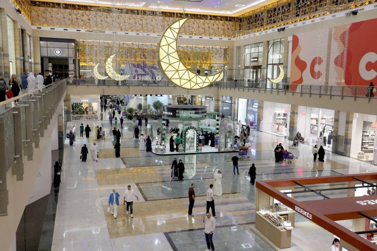 إقبال واسع على الوجهات الترفيهية والسياحية خلال العيد