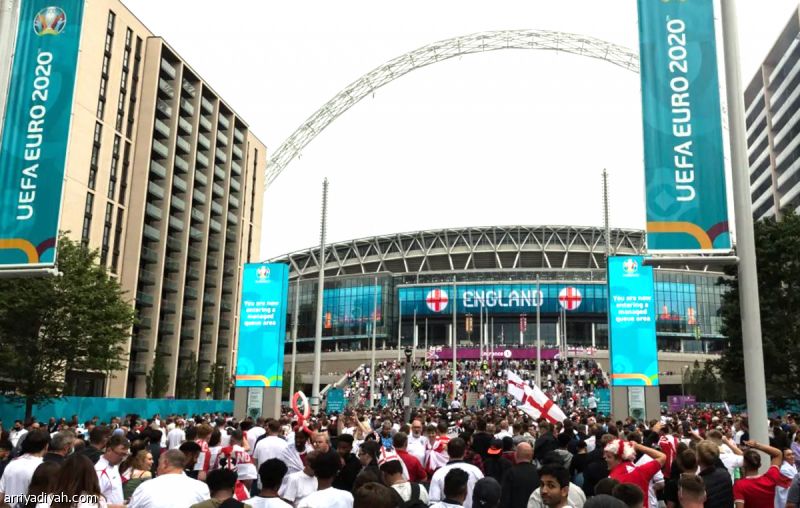 بريطانيا تجرم دخول المباريات دون تذاكر