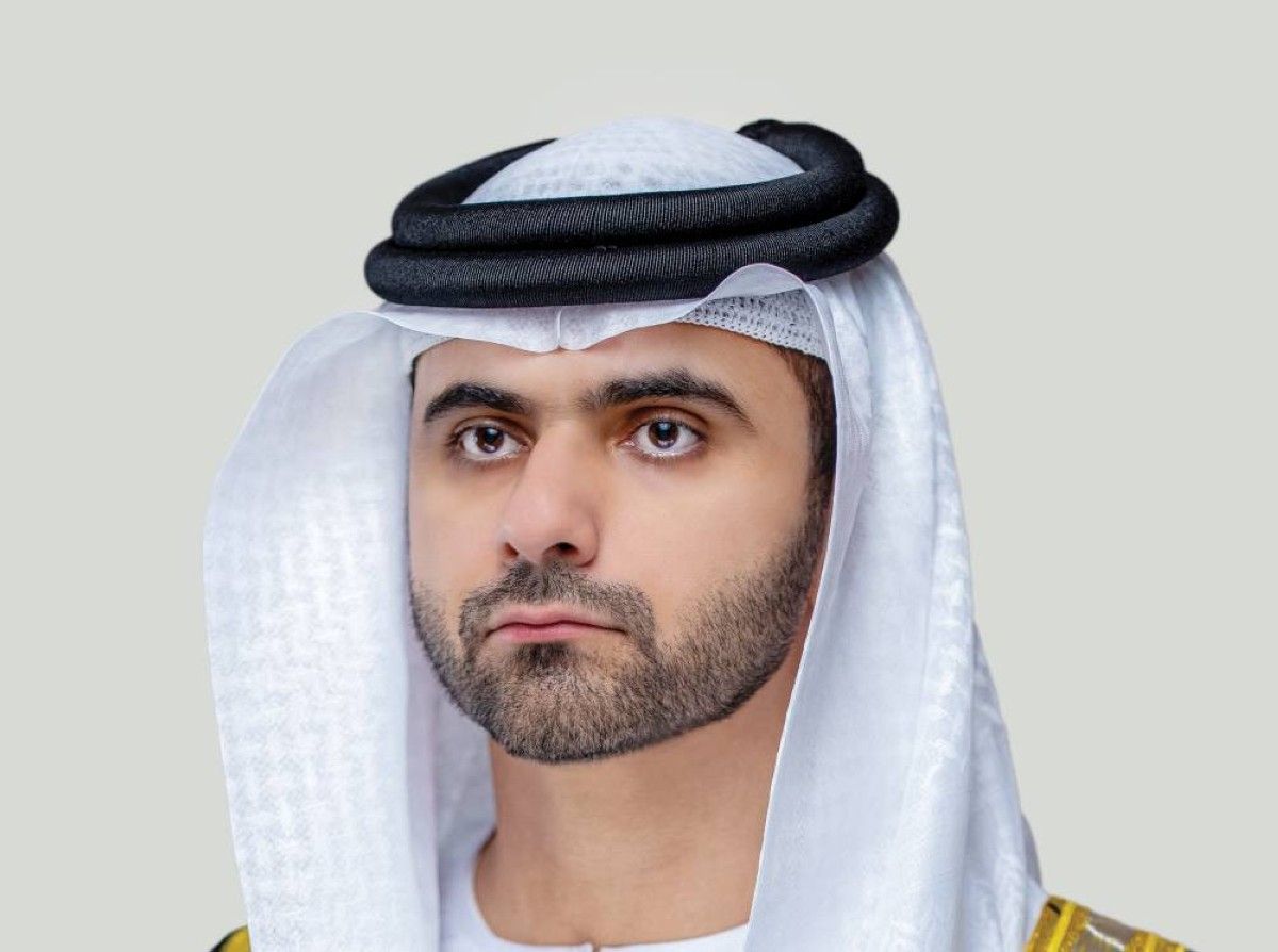 منصور بن محمد يهنئ الساهرين على حماية الإمارات براً وبحراً وجواً