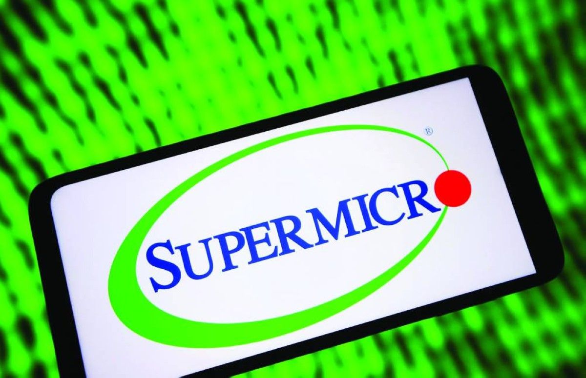 اتهام رئيس «سوبر مايكرو» بتهريب رقائق ذكاء اصطناعي إلى الصين