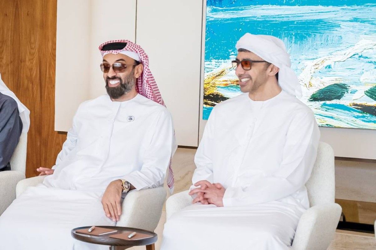 رئيس الدولة يبحث مع أمير قطر وملك الأردن ورئيس لبنان تطورات أوضاع المنطقة والاعتداءات الإيرانية الإرهابية