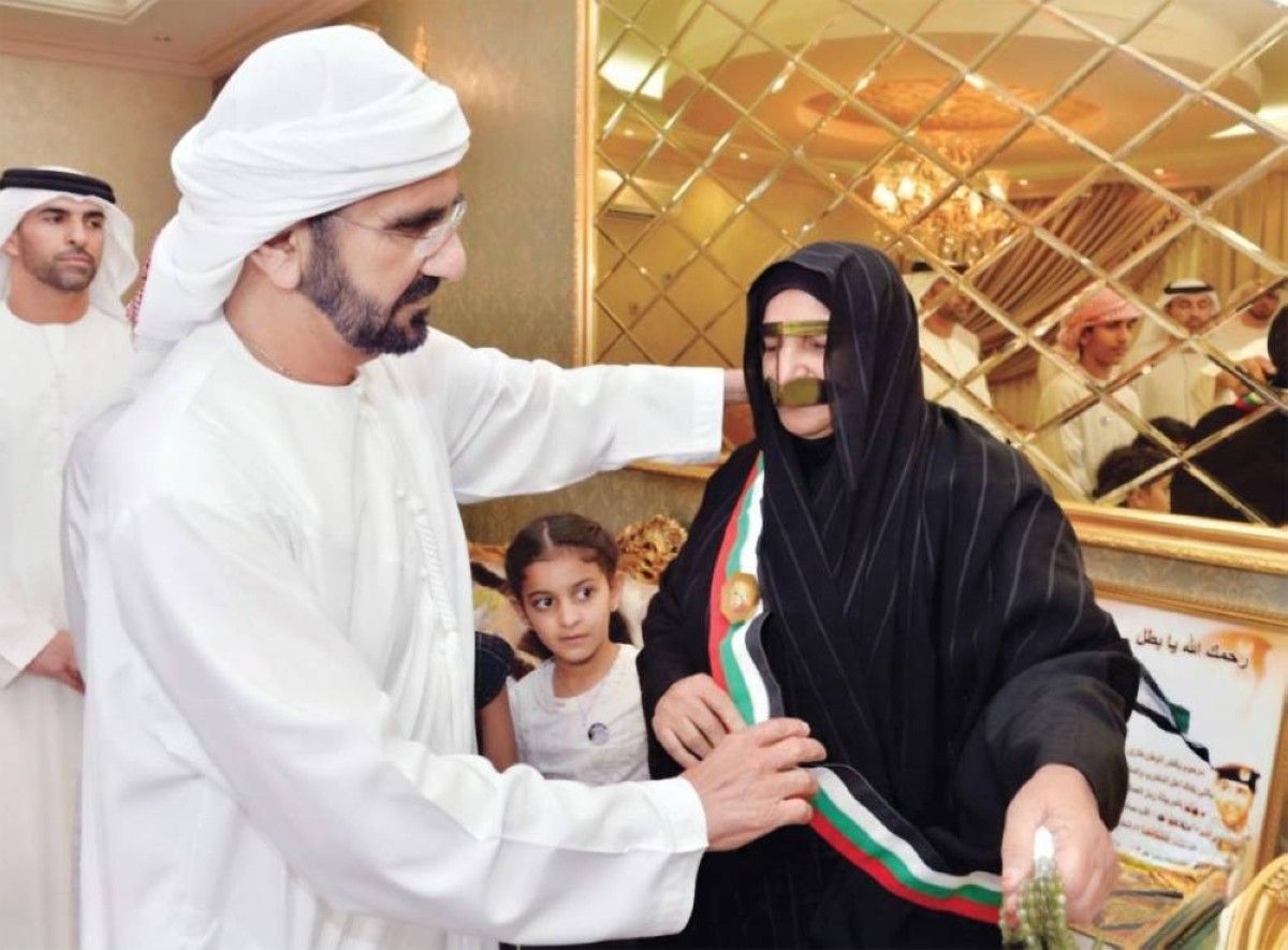محمد بن زايد ومحمد بن راشد: تحية لكل أم إماراتية ربت أبناءها على حب ...
