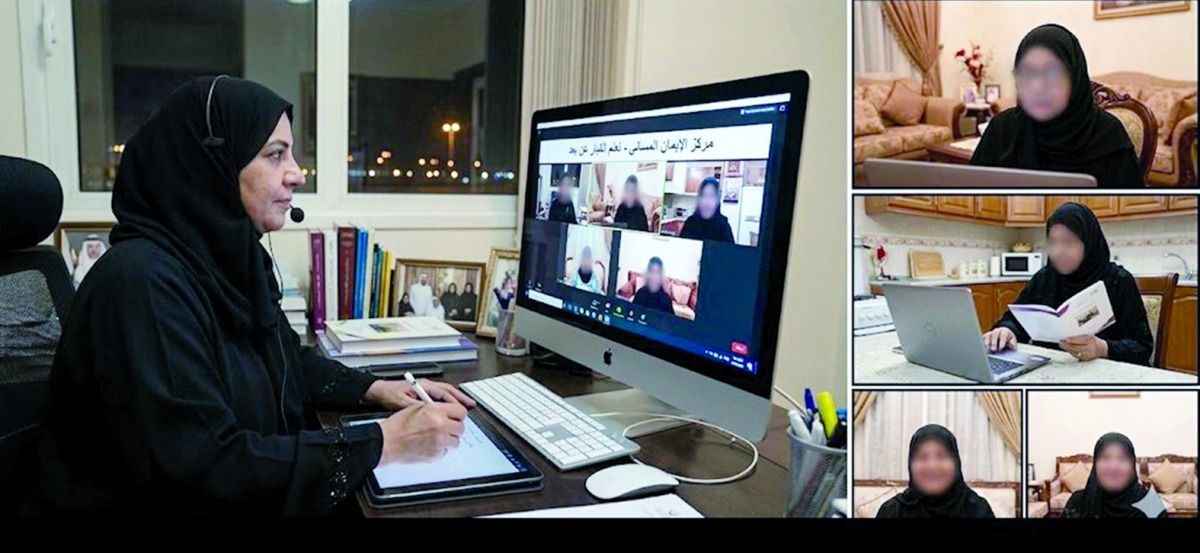 «التعلم عن بُعد» يطوّر قدرات الدارسات من كبار السن