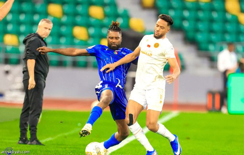 قاتل مغربي يطيح بالهلال