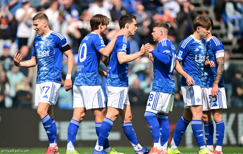 كومو يعاقب بيزا بخماسية