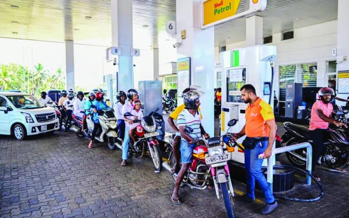 سريلانكا ترفع أسعار الوقود 25% بفعل تداعيات حرب الشرق الأوسط