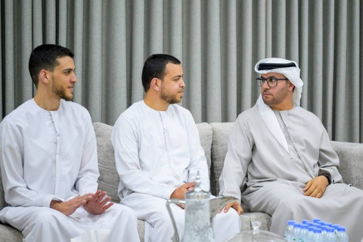 أحمد مبارك المزروعي يزور عائلة آلاء نادر عوني مشتهى التي توفيت إثر الاعتداءات الإيرانية الإرهابية على الدولة