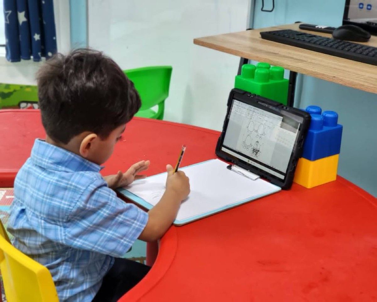 «التربية» تعلن تفاصيل الجدول الزمني للتعلم عن بعد وعدد الحصص الدراسية الأسبوعية