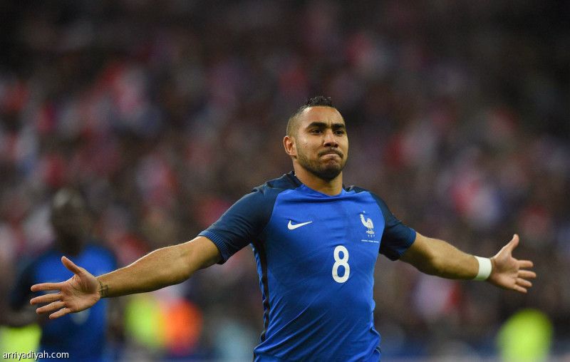 نجم يورو 2016 يعتزل كرة القدم