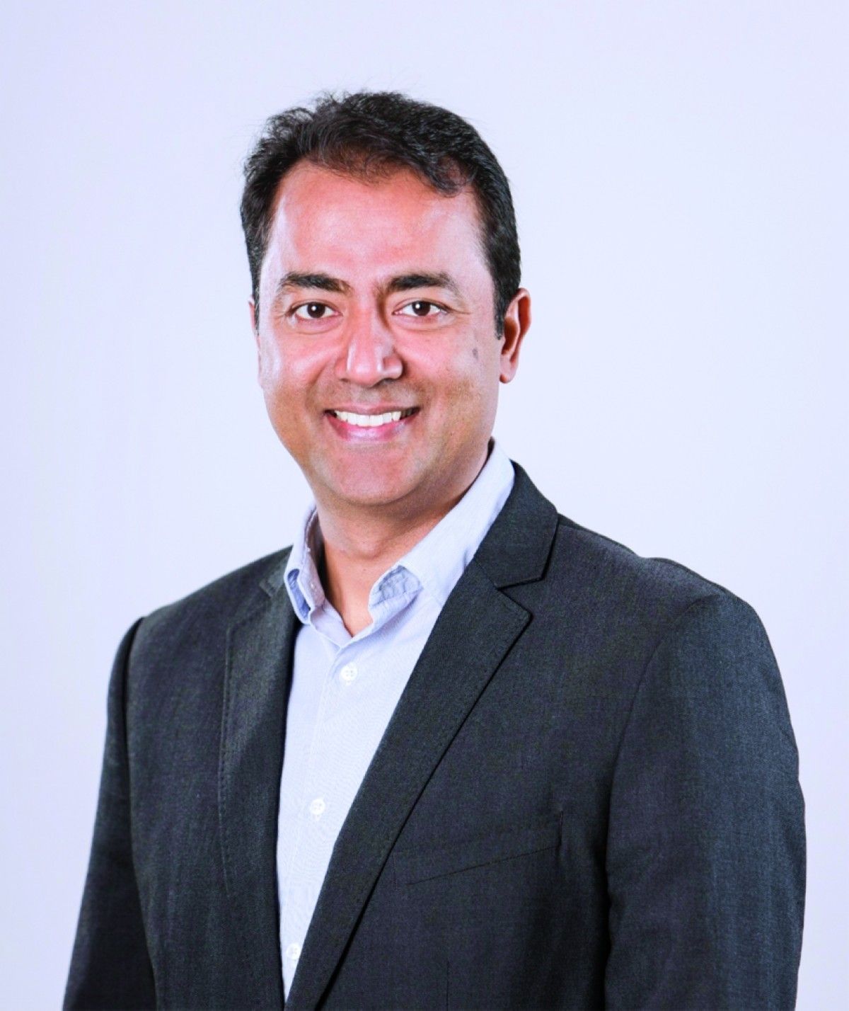 خبراء: الهواتف الذكية تتصدر قائمة هدايا عيد الفطر في الإمارات