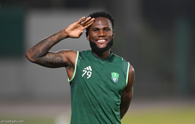 «توتوسبورت»: كيسيه مطلوب في الإنتر