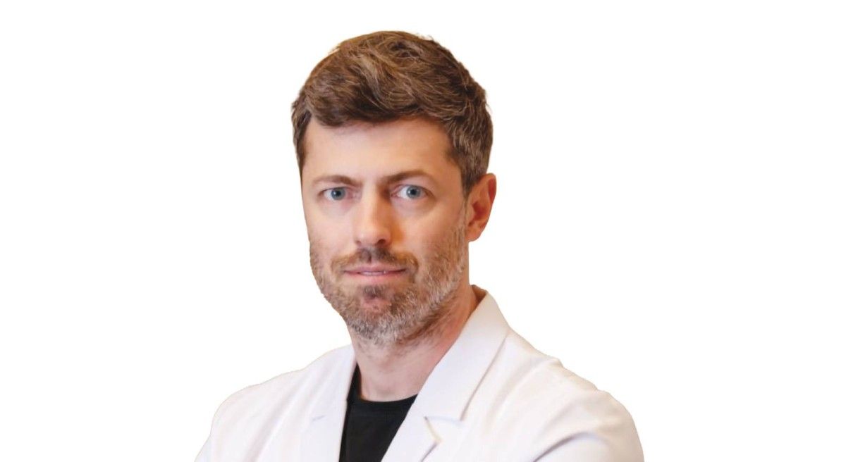 هوس التجميل في زمن «السوشيال ميديا».. معايير رقمية تعيد تشكيل الجمال