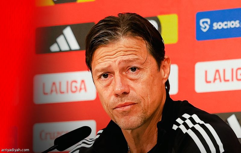 بعد الخسارة الـ 14.. إشبيلية يقيل المدرب