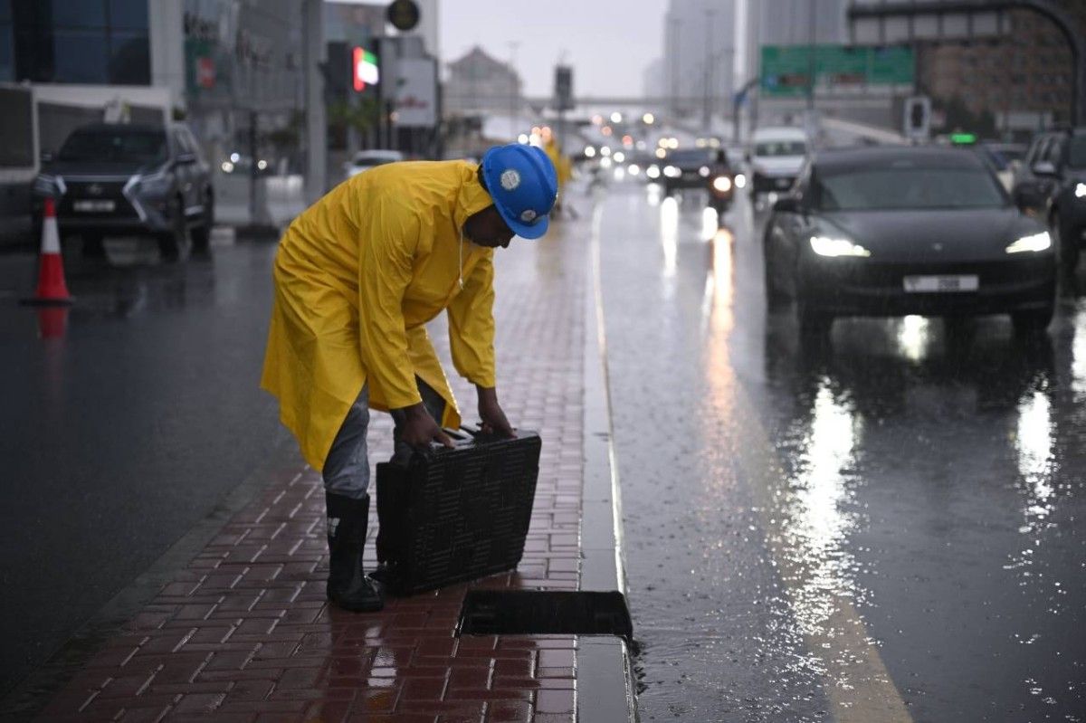 دبي.. جهود جبارة لفرق العمل على مدار الساعة لضمان انسيابية حركة المرور