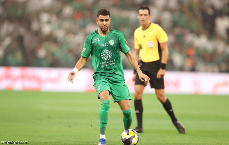 الأهلي يقترب من عقد «جينيسيس»