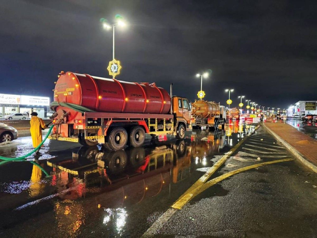 رأس الخيمة.. يومان من الأمطار وفرق الطوارئ تعمل على مدار الساعة لضمان السلامة