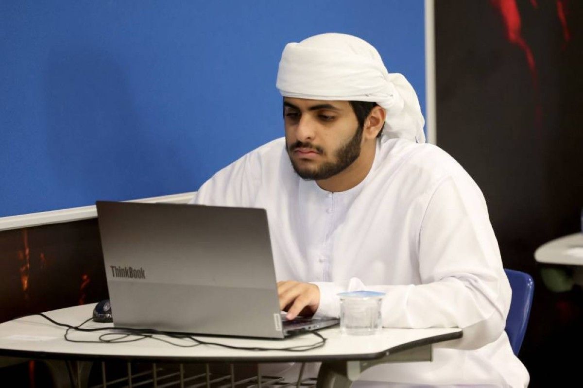 الإمارات.. مراكز دعم تقني لمساندة الطلبة وأولياء الأمور خلال "التعلم عن بعد"