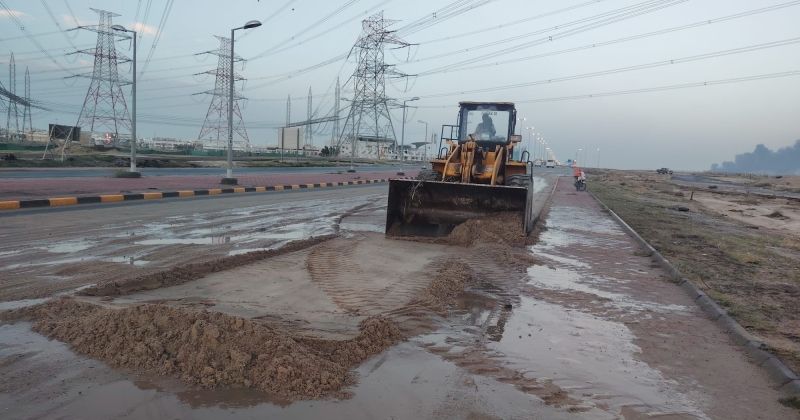بلدية الكويت: آلياتنا ومعداتنا في الميدان لمواجهة آثار الأمطار