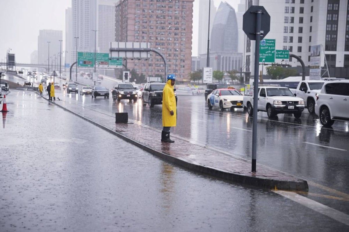 دبي.. تتجاوز «منخفض العزم» بجهود استثنائية لرجال الميدان